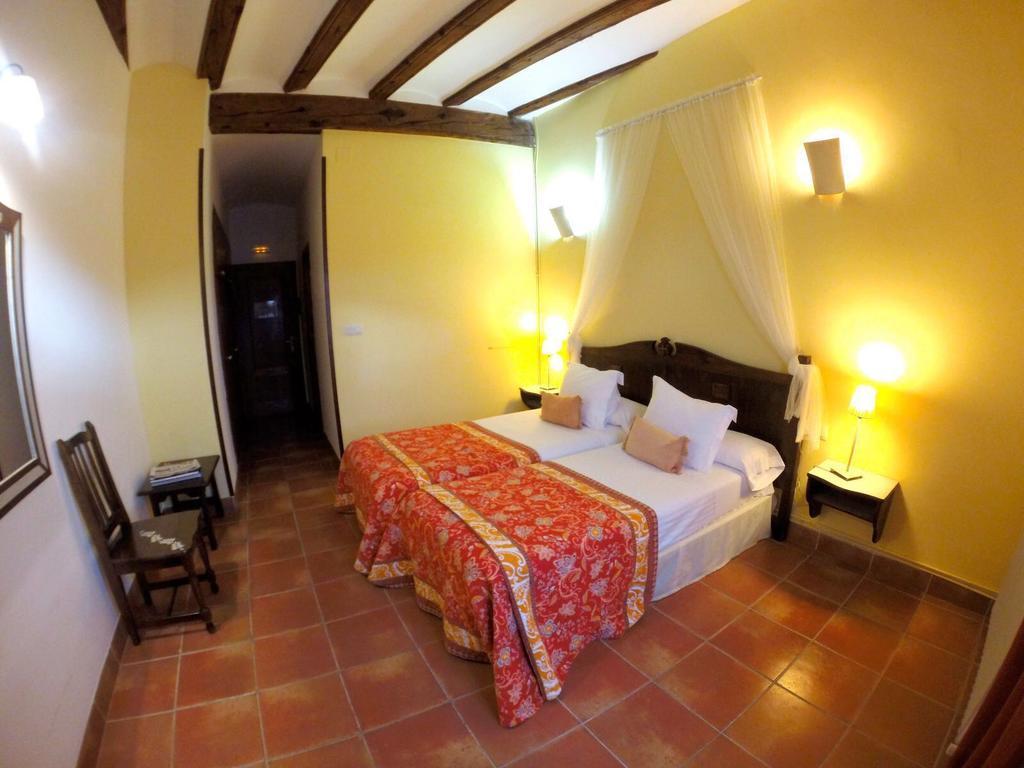 Hospederia Virgen De La Fuente Hotel Penarroya De Tastavins ภายนอก รูปภาพ