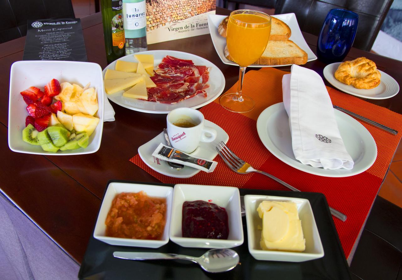 Hospederia Virgen De La Fuente Hotel Penarroya De Tastavins ภายนอก รูปภาพ